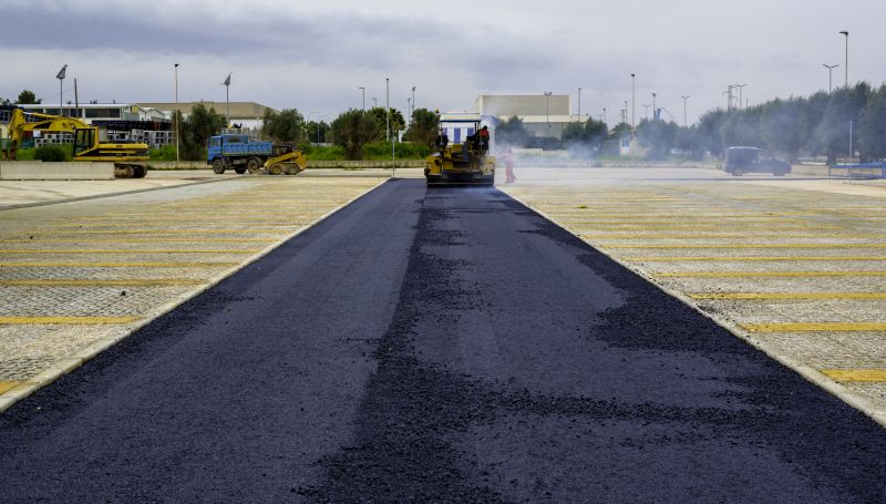 Asphalt Sealing Service